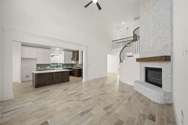 $565,774 | 312 Lovett Lane, Burleson, TX 76028