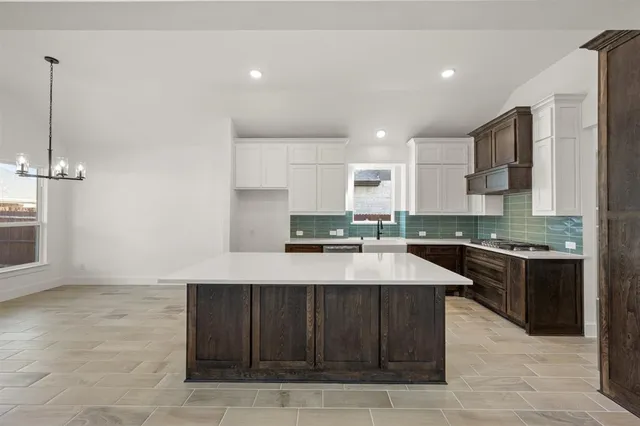 $565,774 | 312 Lovett Lane, Burleson, TX 76028