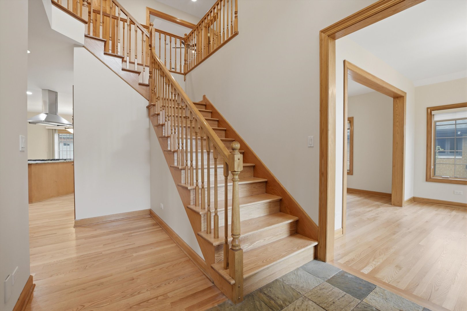 1825 South Fairview Avenue Park Ridge, IL 60068 - Photo 4 of 40