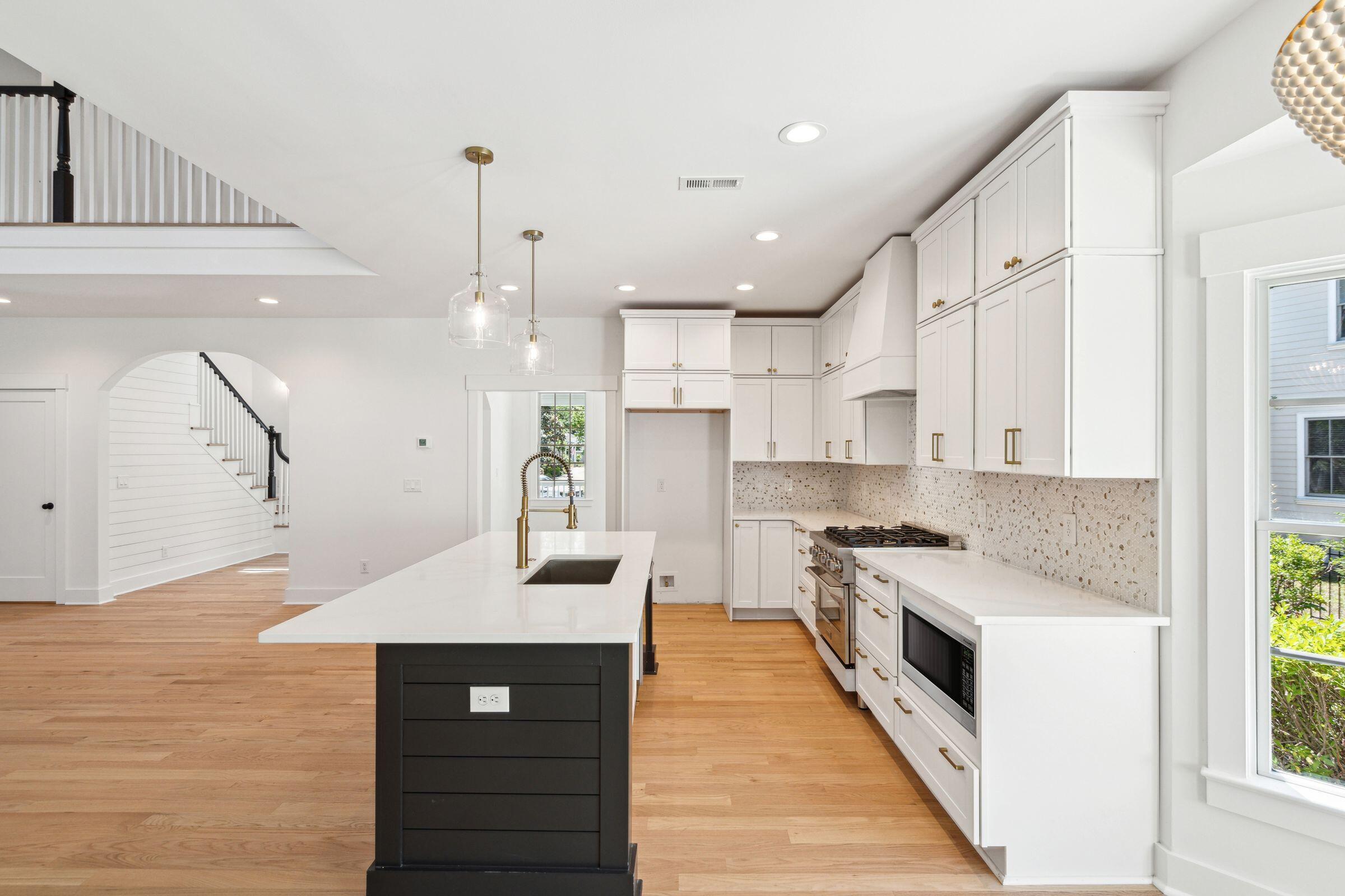 380 Tidal Reef Circle Mount Pleasant, SC 29464 - Photo 14 of 55 380 Tidal Reef Circle