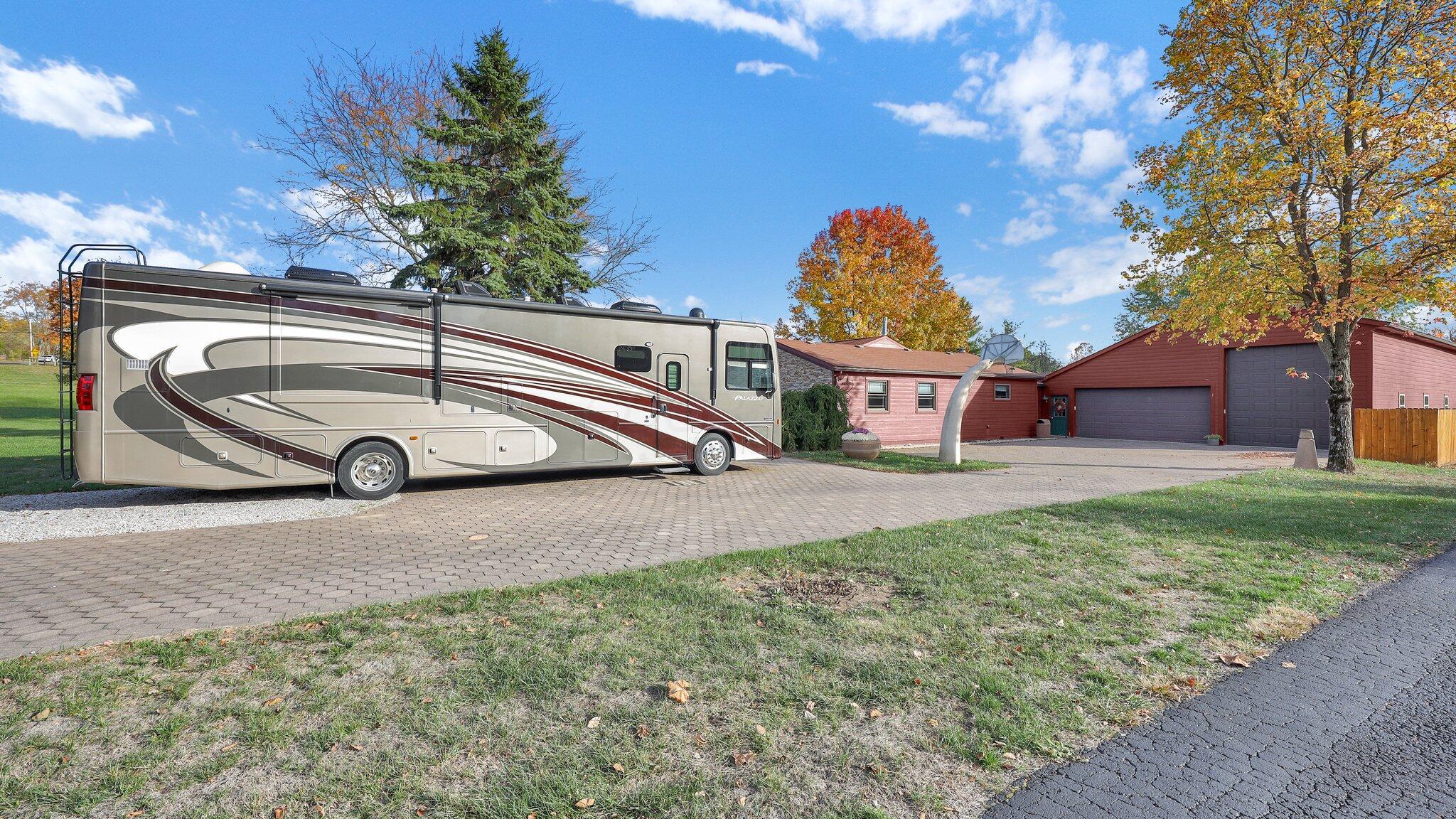 7871 Blacks Road Southwest Pataskala, OH 43062 - Photo 41 of 63 45' RV fits in garage with room for 3+ cars
