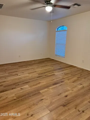 $2,550 | 2528 West Straight Arrow Lane, Phoenix, AZ 85085