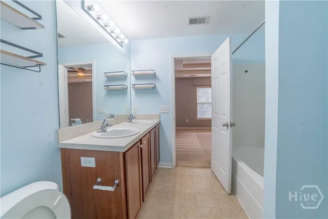 $1,850 | 750 Canyon Oak Loop, Richmond Hill, GA 31324