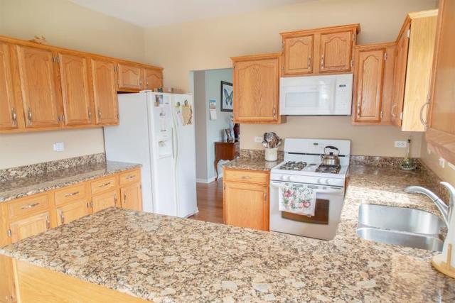 415 Ginger Lane Elgin, IL 60120 - Photo 12 of 27