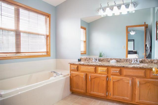 415 Ginger Lane Elgin, IL 60120 - Photo 15 of 27