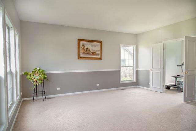 415 Ginger Lane Elgin, IL 60120 - Photo 3 of 27