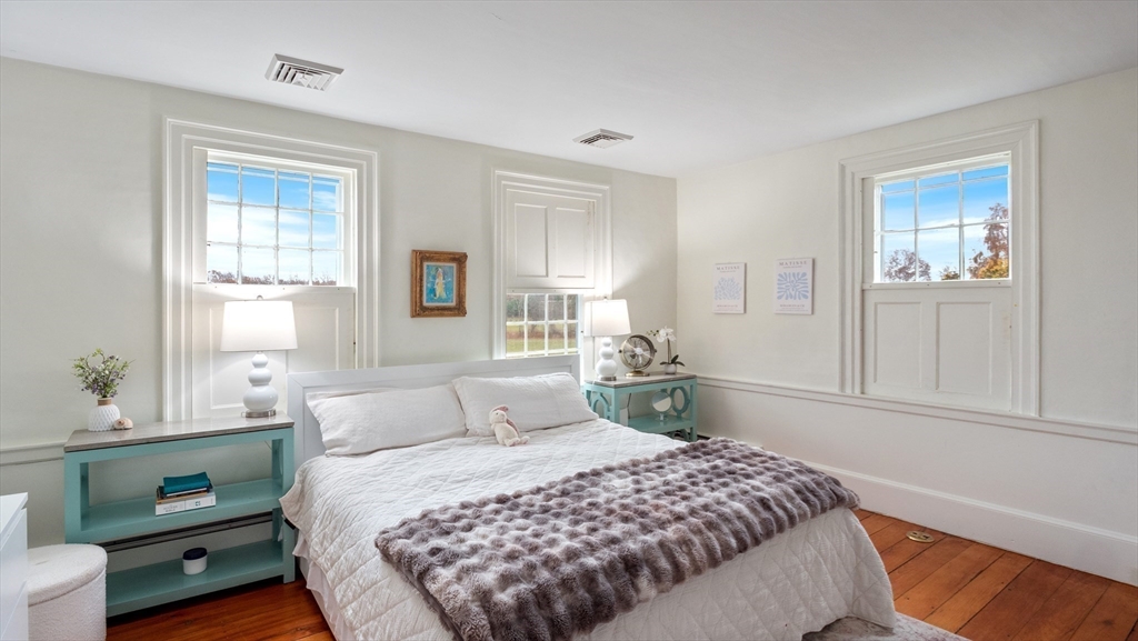 239 High Road Newbury, MA 01951 - Photo 26 of 42 a bedroom with a bed and a window