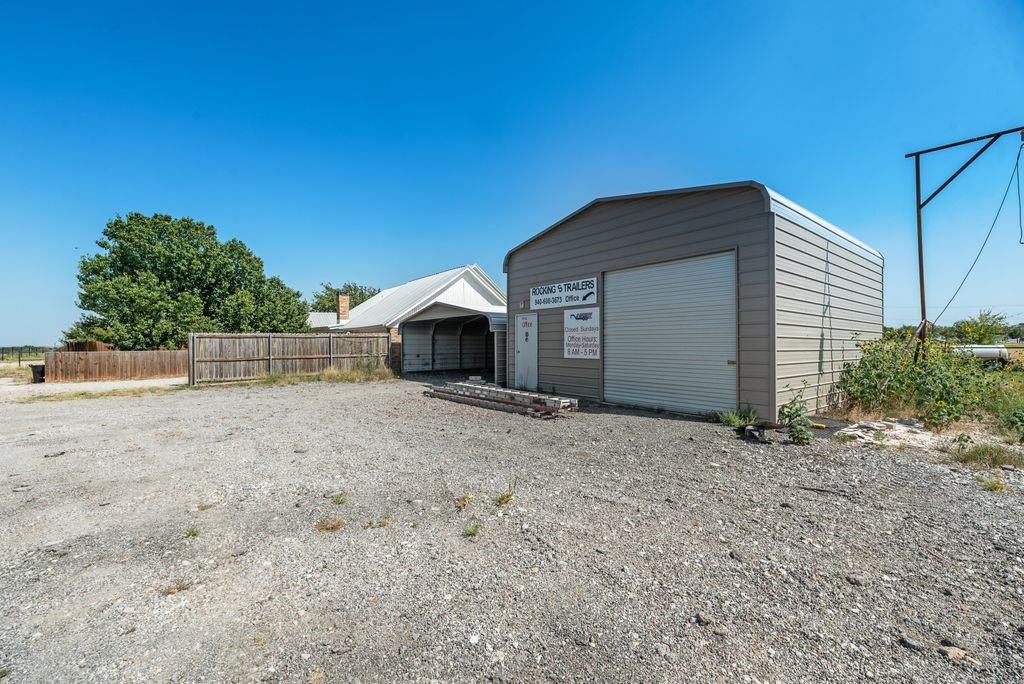 10594 Sam Reynolds Road Justin, TX 76247 - Photo 32 of 37 Gallery Image 32