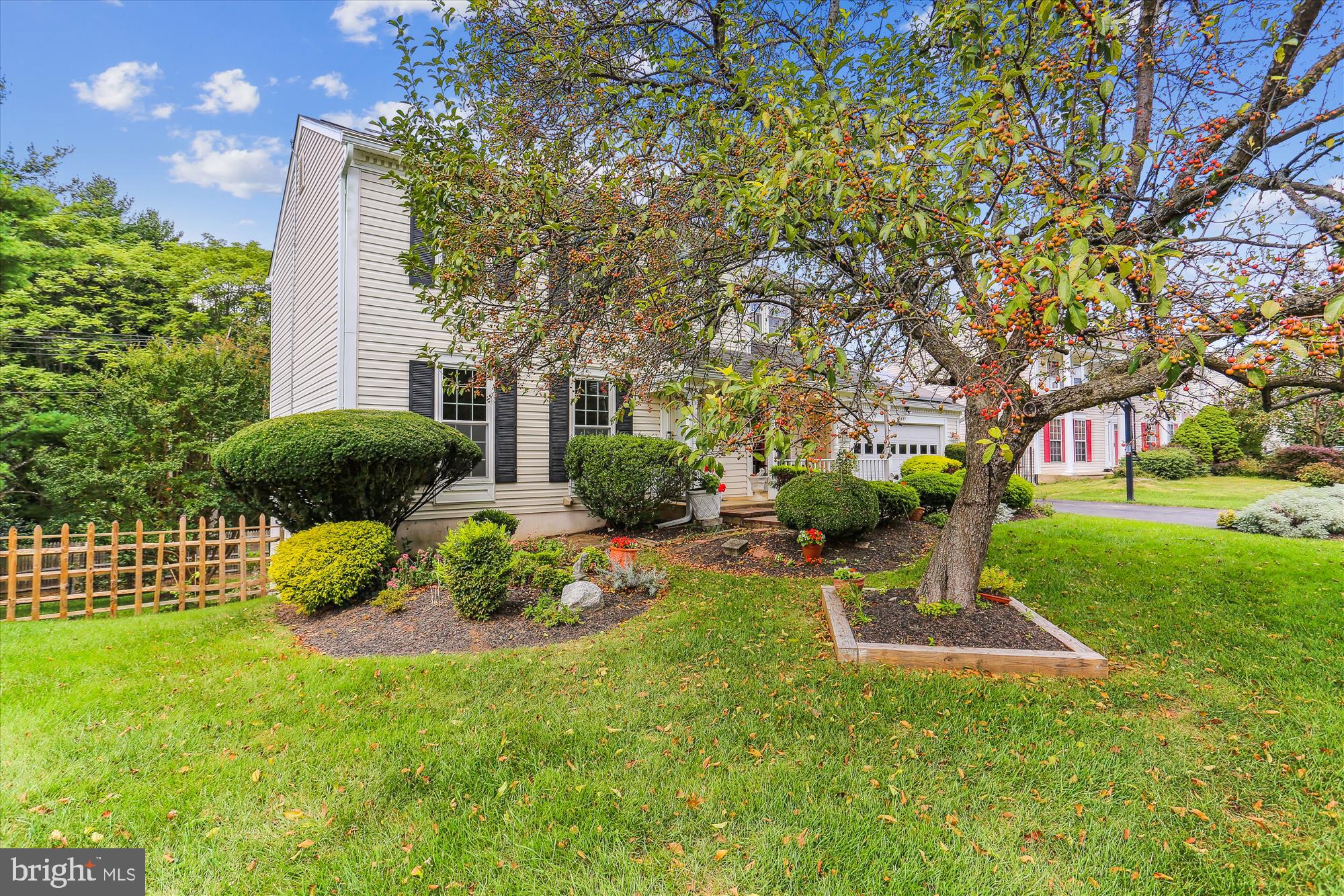 927 Pointer Ridge Drive Gaithersburg, MD 20878 - Photo 7 of 96