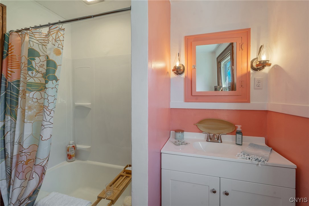 215 North Street Oneida, NY 13421 - Photo 20 of 36 This totally updated bathroom is conveniently loca
