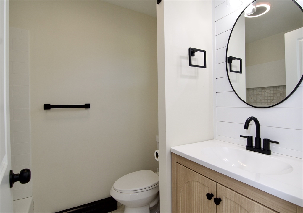 12 Dwight Street Hatfield, MA 01038 - Photo 19 of 42