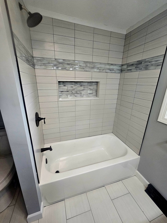 12 Dwight Street Hatfield, MA 01038 - Photo 25 of 42 a bathroom with a bathtub