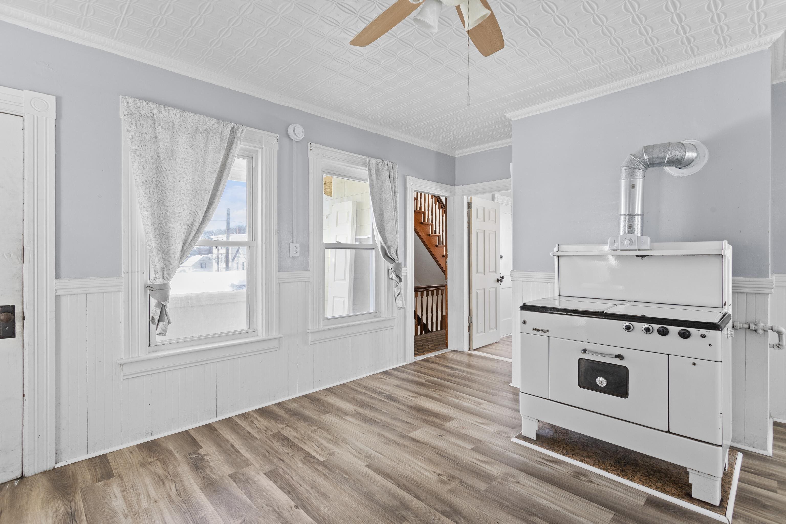 214 Bremer Street Manchester, NH 03102 - Photo 26 of 41