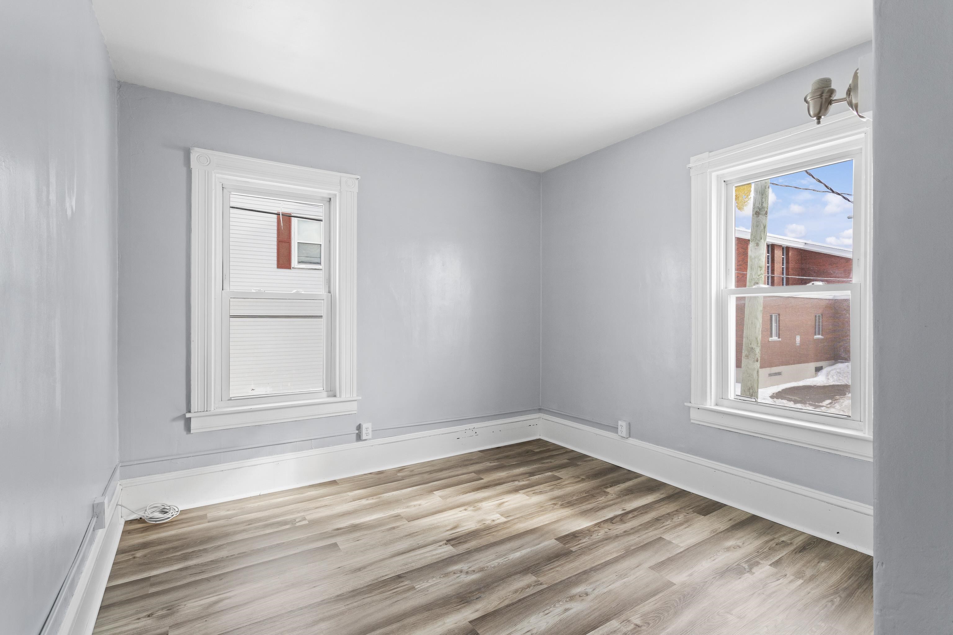 214 Bremer Street Manchester, NH 03102 - Photo 33 of 41