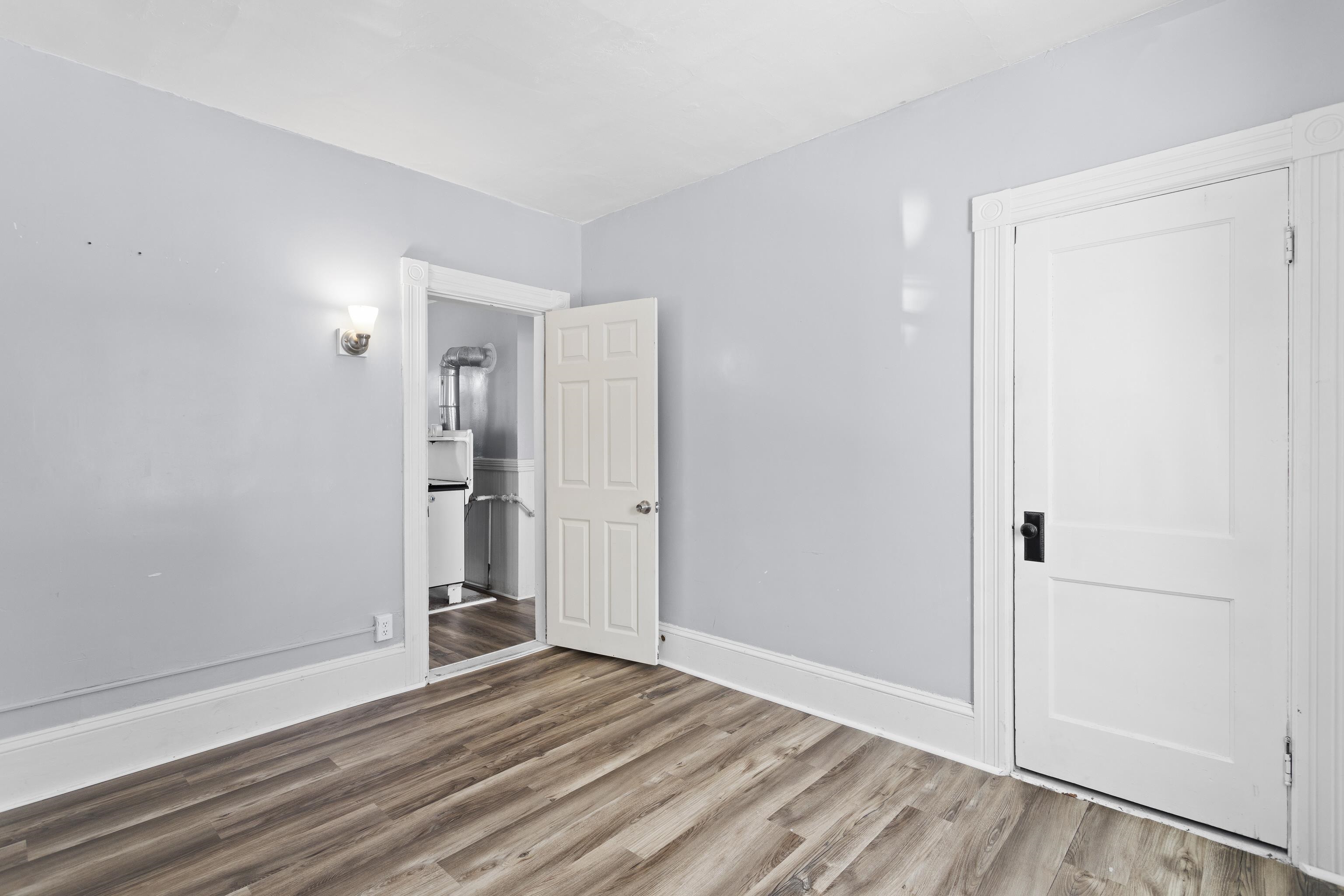 214 Bremer Street Manchester, NH 03102 - Photo 37 of 41