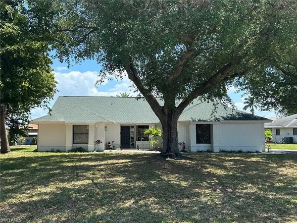 $2,400 | 3705 Southeast 18th Place, Cape Coral, FL 33904