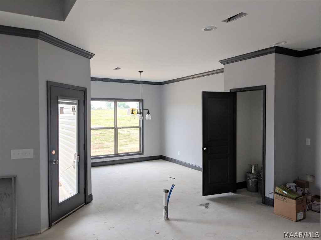 1721 Skipper Road Dothan, AL 36301 - Photo 6 of 19 Gallery Image 6