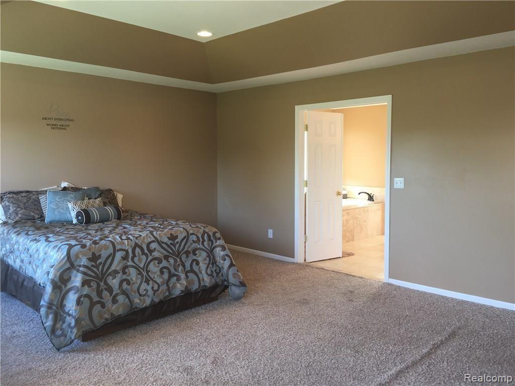 952 Michelson Road Rochester Hills, MI 48307 - Photo 18 of 48