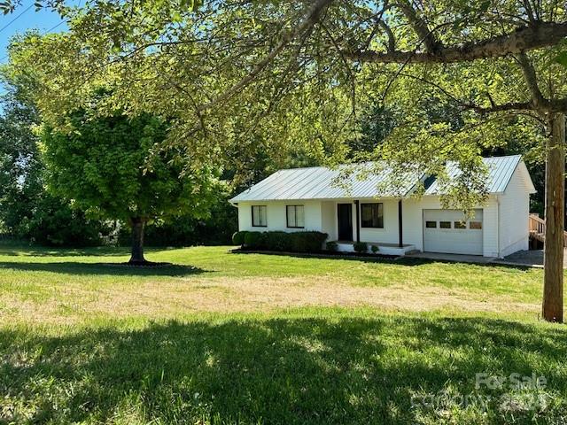 2061 Jamestown Road Morganton, NC 28655 - Photo 1 of 23 Gallery Image 1