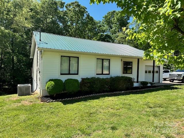 2061 Jamestown Road Morganton, NC 28655 - Photo 4 of 23 Gallery Image 4