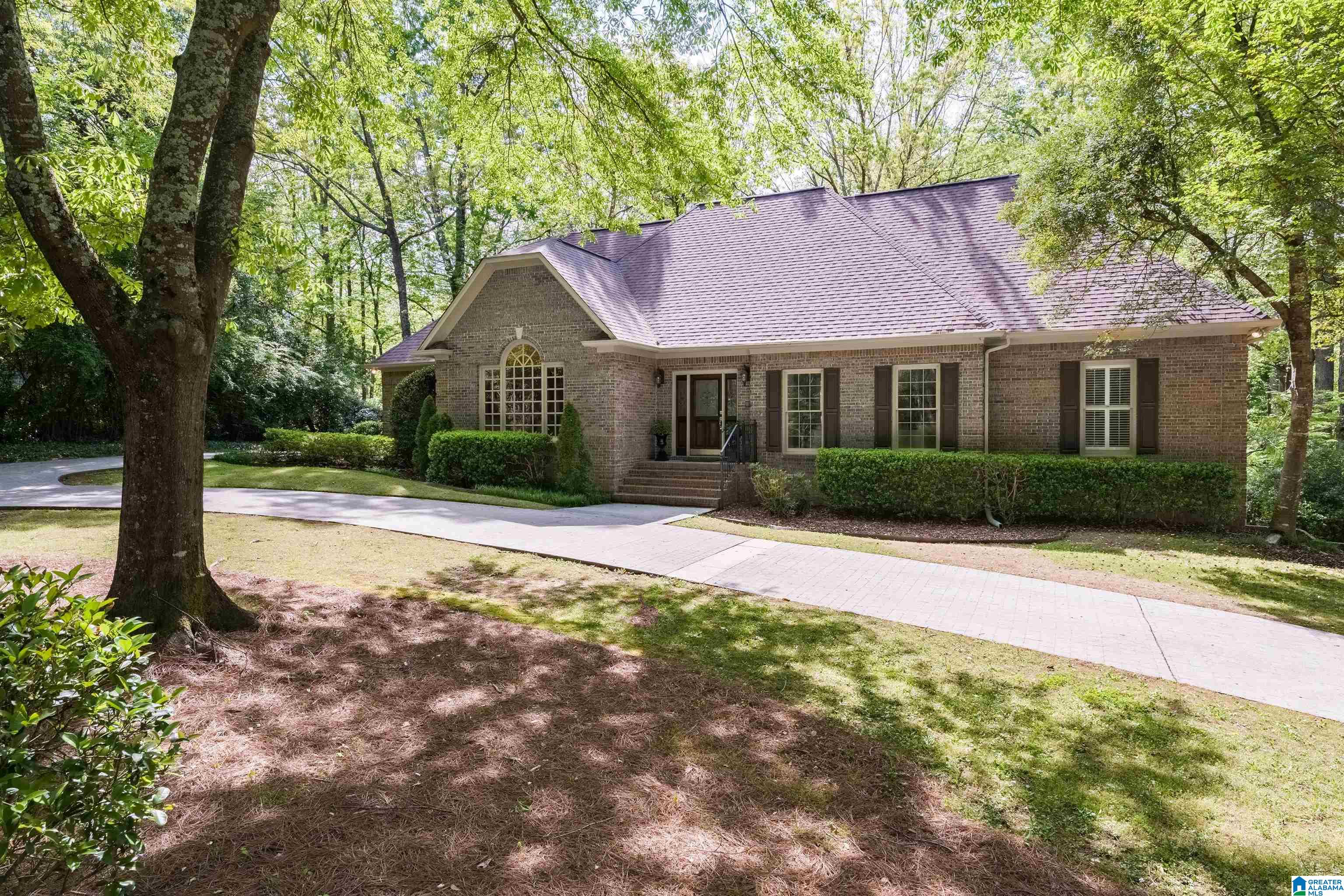 2464 Altadena Road Birmingham, AL 35243 - Photo 2 of 49