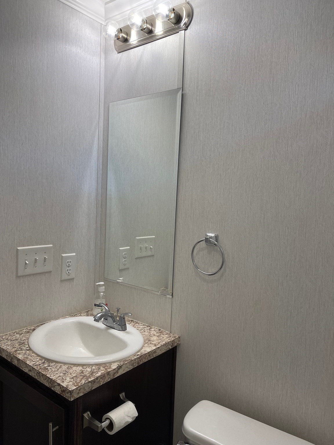 83 Kristen Lane Wareham, MA 02571 - Photo 23 of 38 Gallery Image 23