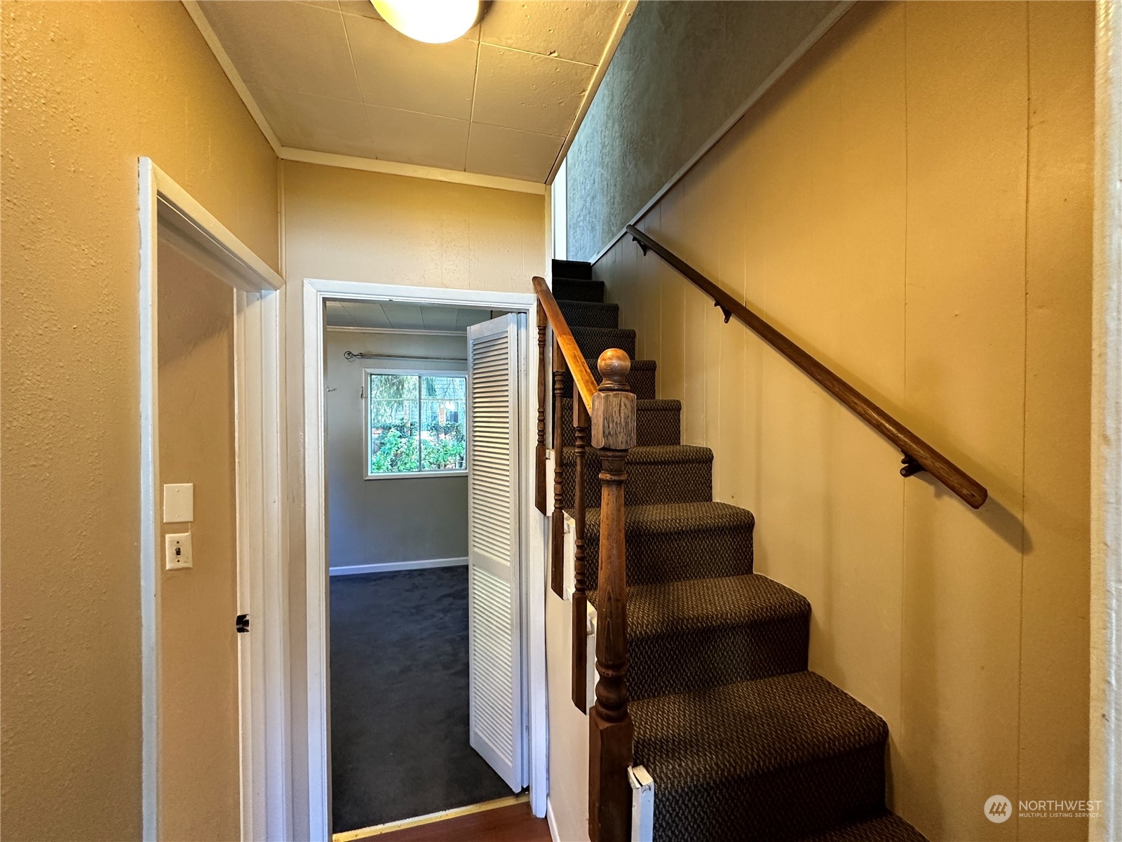 51 East Runnion Road Sequim, WA 98382 - Photo 11 of 40 a view of entryway
