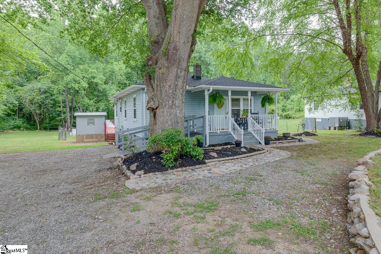 112 New Circle Road Travelers Rest, SC 29690 - Photo 3 of 28 Gallery Image 3