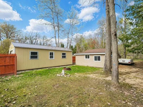 $59,900 | 4896 Glenwood Street, Harrison, MI 48625