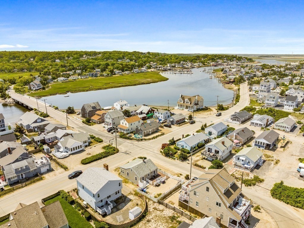 95 River Street Scituate, MA 02066 - Photo 3 of 23 a view of a city