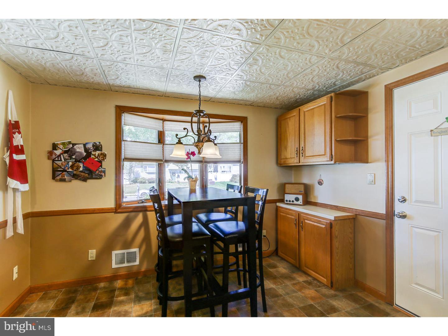 246 George Dye Road Hamilton Square, NJ 08690 - Photo 11 of 25 Kitchen