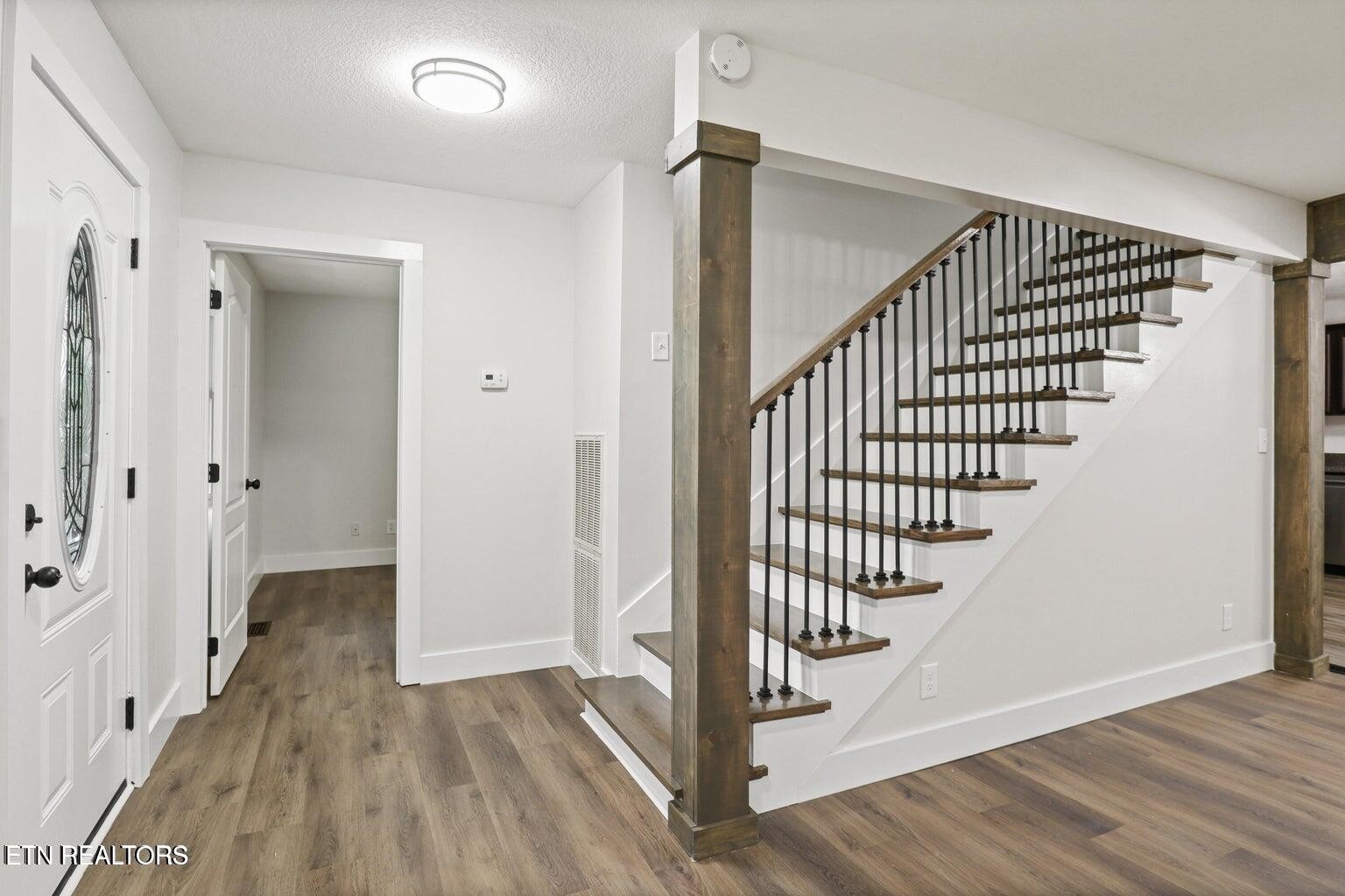 589 Possum Valley Road Maynardville, TN 37807 - Photo 12 of 49 a view of entryway with wooden floor