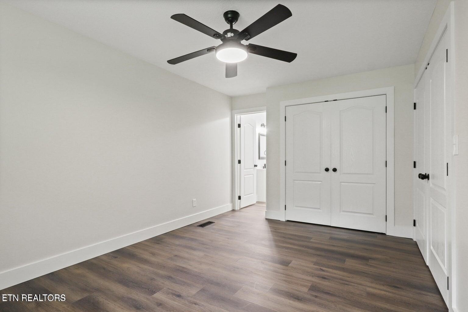 589 Possum Valley Road Maynardville, TN 37807 - Photo 21 of 49 wooden floor in an empty room