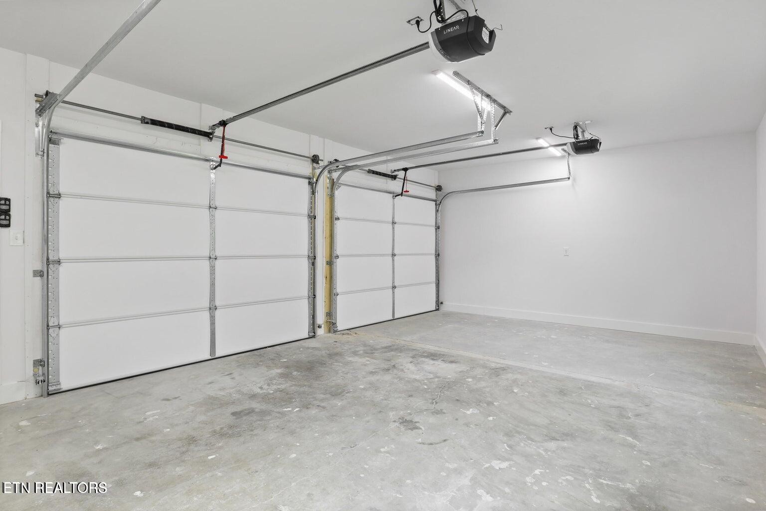 589 Possum Valley Road Maynardville, TN 37807 - Photo 39 of 49 a view of a garage