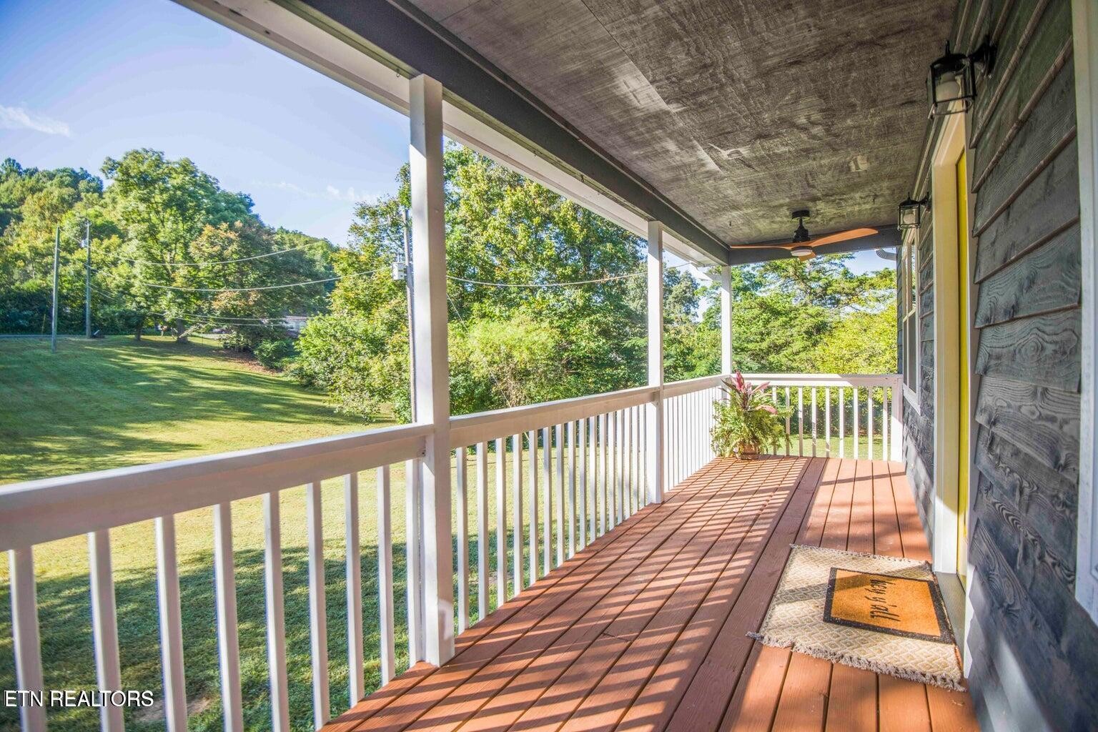589 Possum Valley Road Maynardville, TN 37807 - Photo 4 of 49 a view of balcony with wooden floor