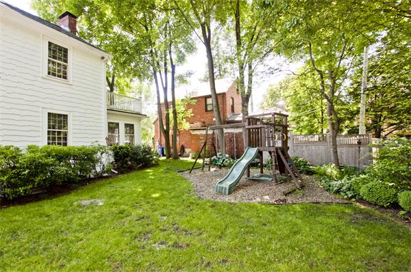 47 Arapahoe Road Newton, MA 02465 - Photo 20 of 21 Gallery Image 20