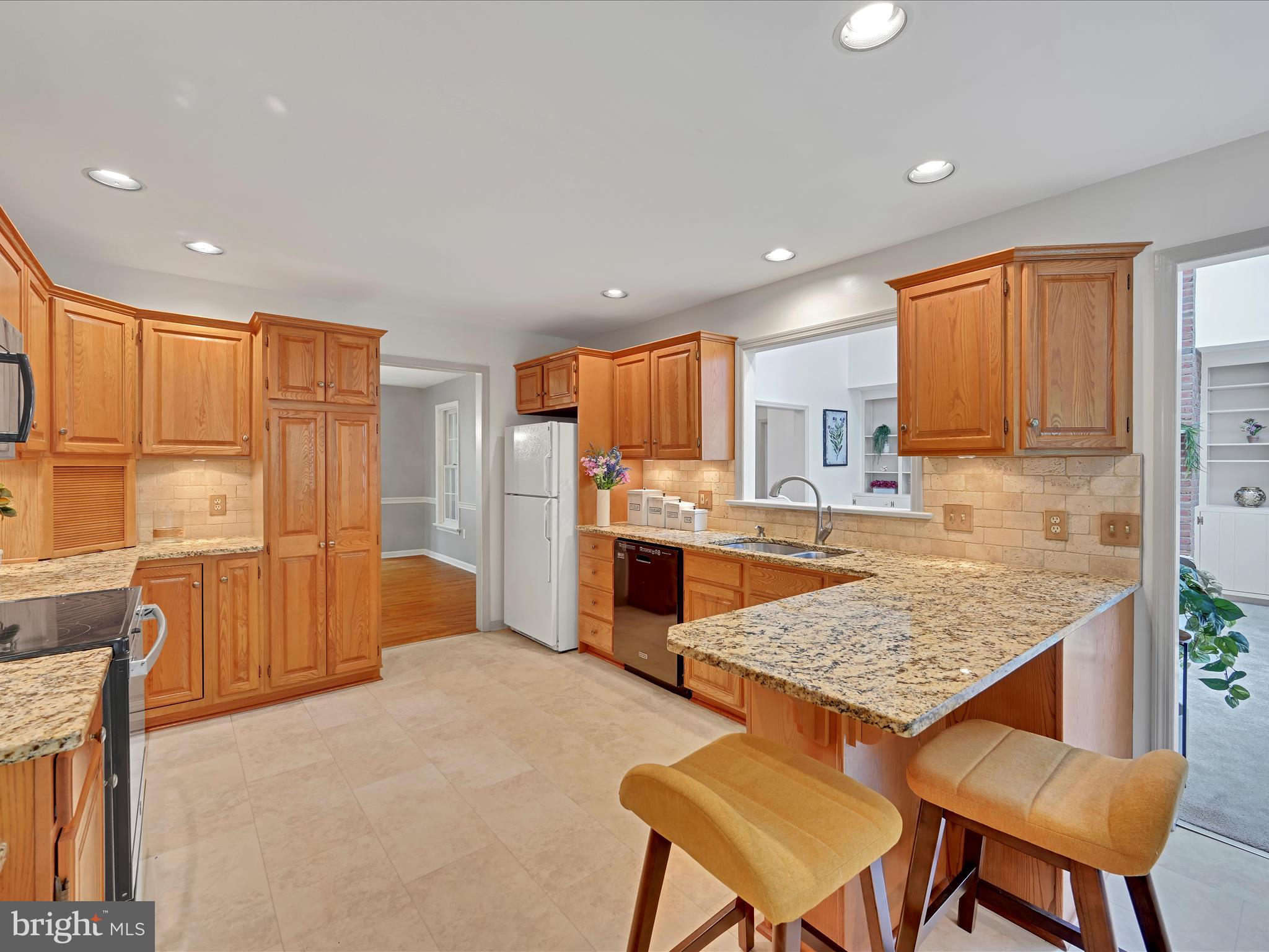 320 North Ridge Road Reinholds, PA 17569 - Photo 16 of 57 Kitchen