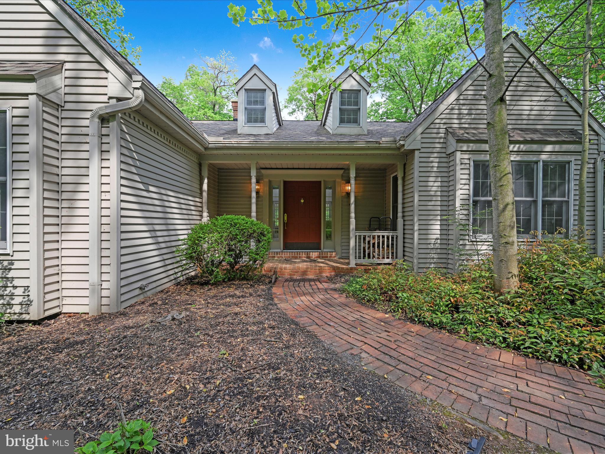320 North Ridge Road Reinholds, PA 17569 - Photo 4 of 57 Front