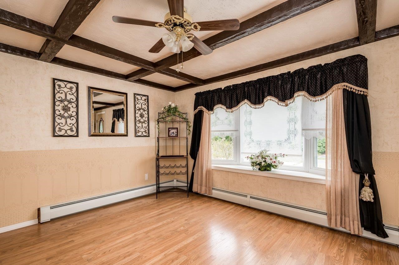 15 Chamberlain Street Rochester, NH 03867 - Photo 11 of 25