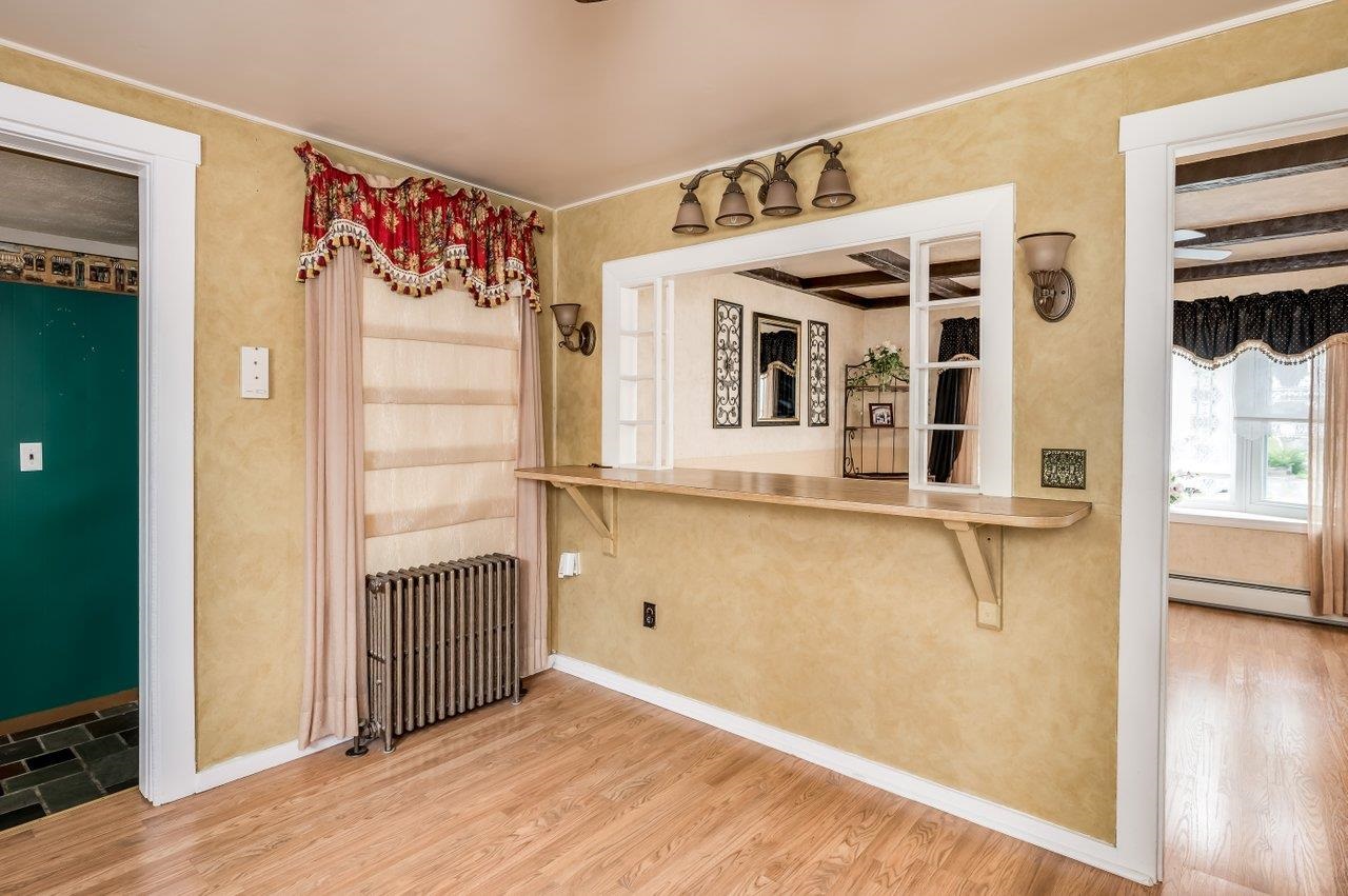 15 Chamberlain Street Rochester, NH 03867 - Photo 9 of 25