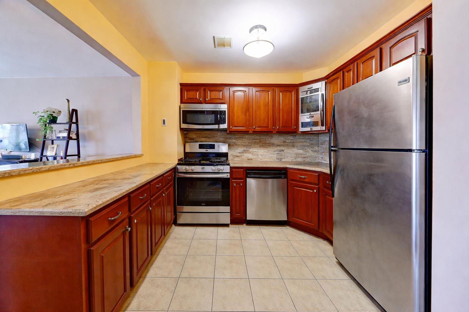 210 Remsen Avenue, Unit 2F Brooklyn, NY 11212 - Photo 3 of 10