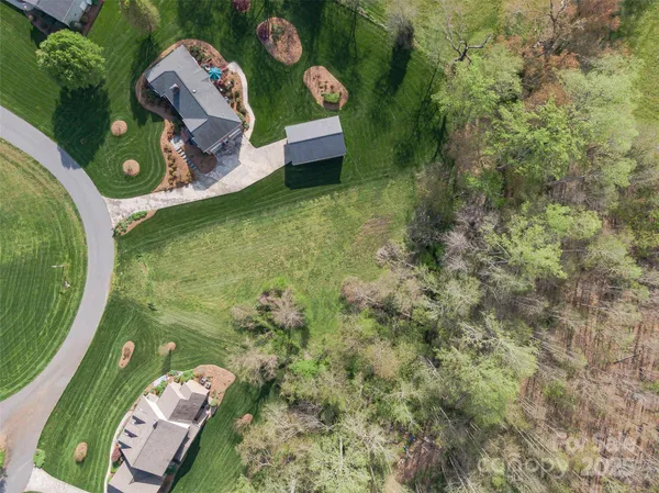 $39,900 | 2088 East Winds Avenue, Morganton, NC 28655