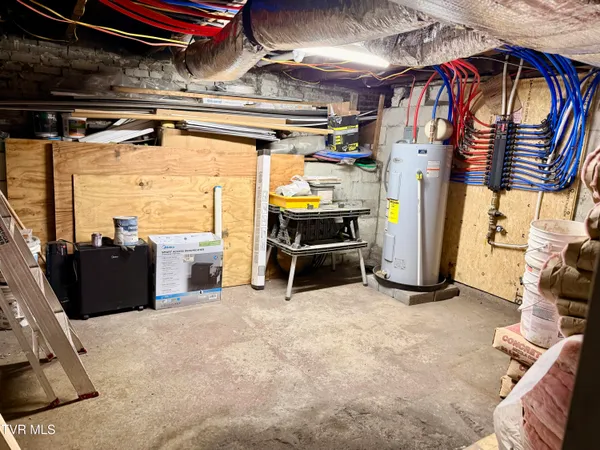 $198,000 | 16540 Tazewell Street, St. Paul, VA 24283