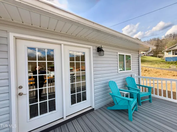 $198,000 | 16540 Tazewell Street, St. Paul, VA 24283