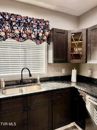 $198,000 | 16540 Tazewell Street, St. Paul, VA 24283