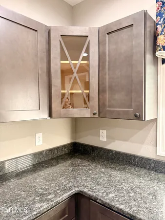 $198,000 | 16540 Tazewell Street, St. Paul, VA 24283