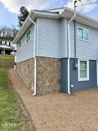 $198,000 | 16540 Tazewell Street, St. Paul, VA 24283