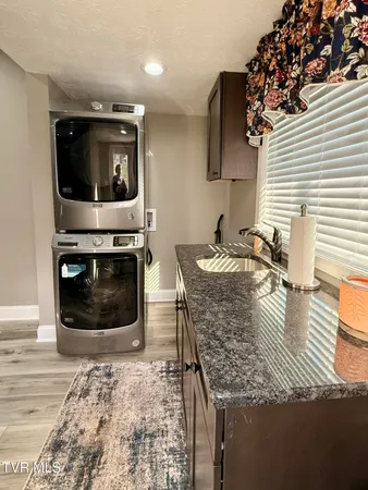 $198,000 | 16540 Tazewell Street, St. Paul, VA 24283