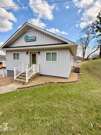 $198,000 | 16540 Tazewell Street, St. Paul, VA 24283