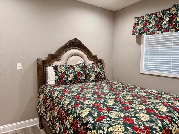 $198,000 | 16540 Tazewell Street, St. Paul, VA 24283